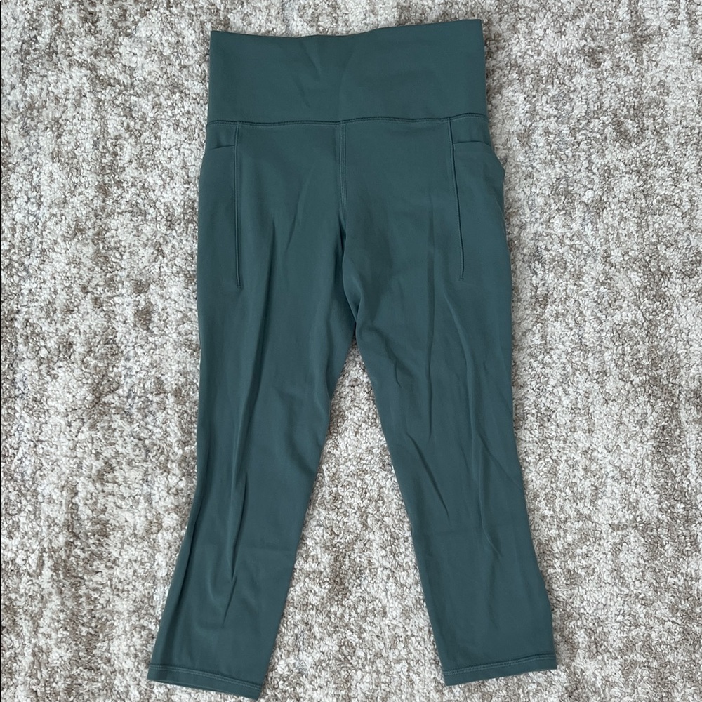 Athleta Capri Leggings